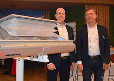 Erik Schäfer and Marco Kroese of Alcomij at a demo with harmonica mesh.